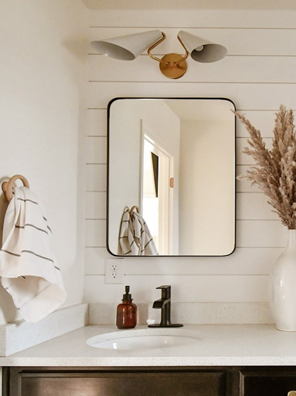Bathroom hot sale lighting modern