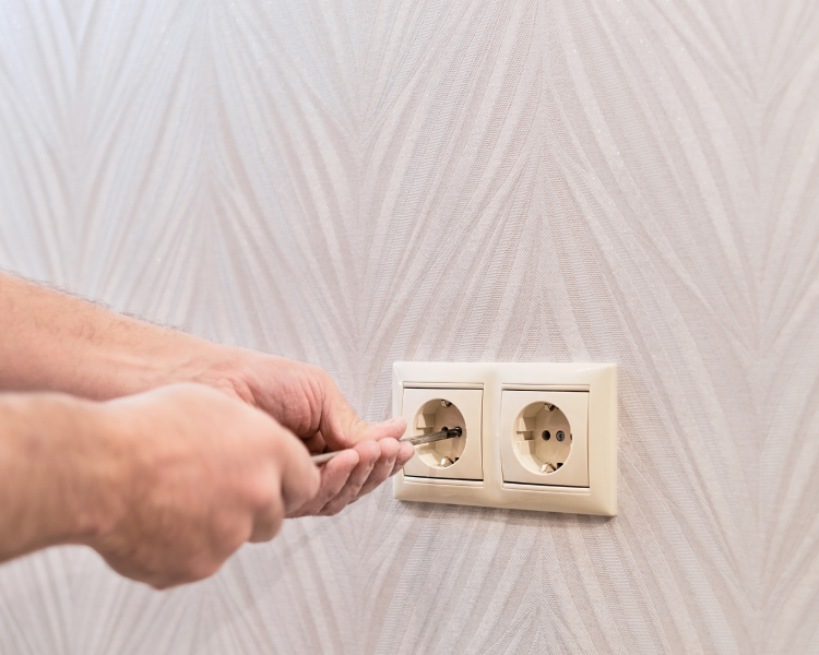 How to Install an Electrical Outlet: Lower Your Cost with Smart Outlet
